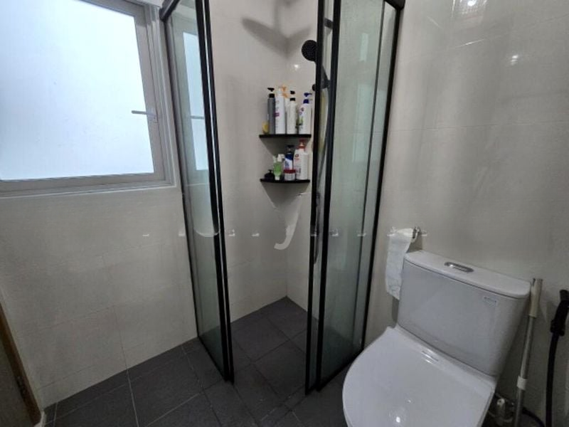 THE METROPOLITAN CONDOMINIUM 4