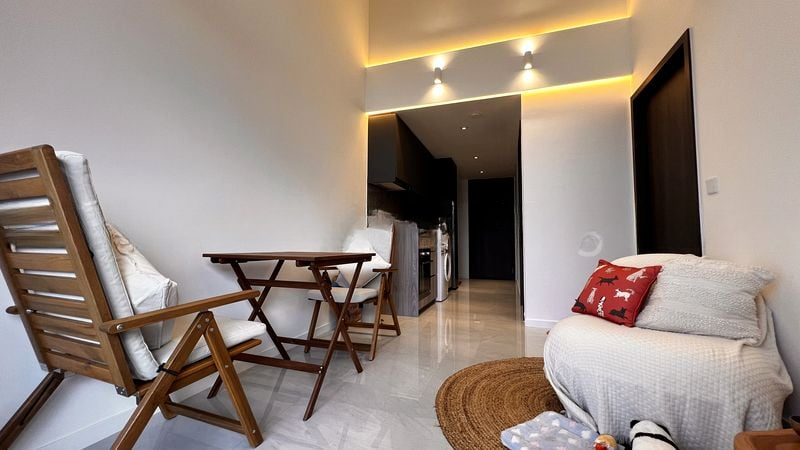 RIVERFRONT RESIDENCES 9