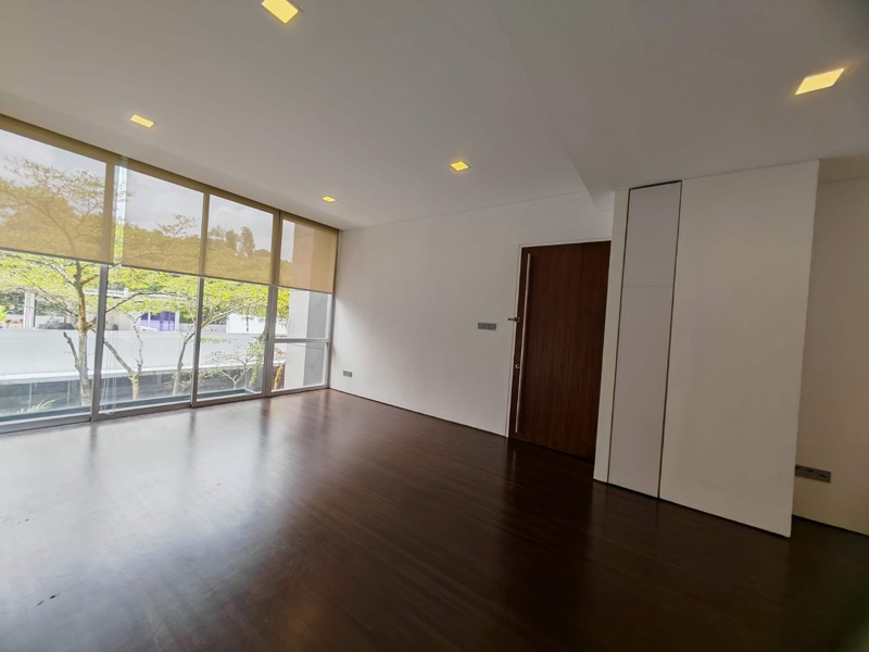 HOLLAND MEWS 9