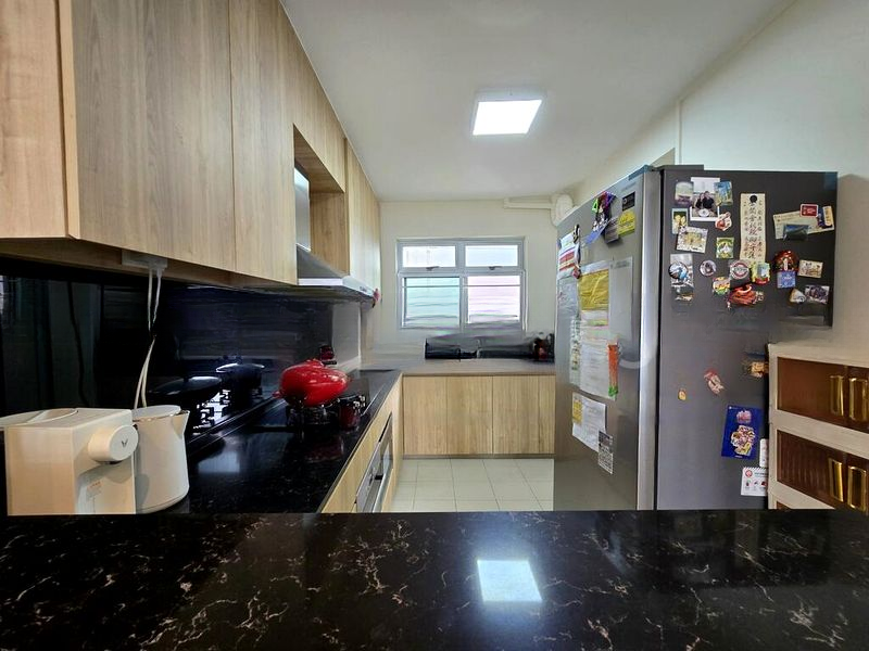 BT BATOK EAST AVE 6 11