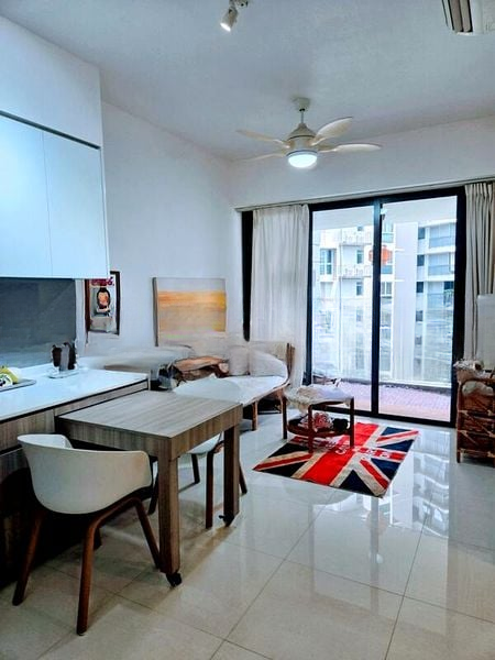 RIVERBANK @ FERNVALE 7