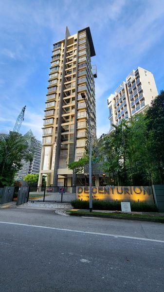 DE CENTURION 10