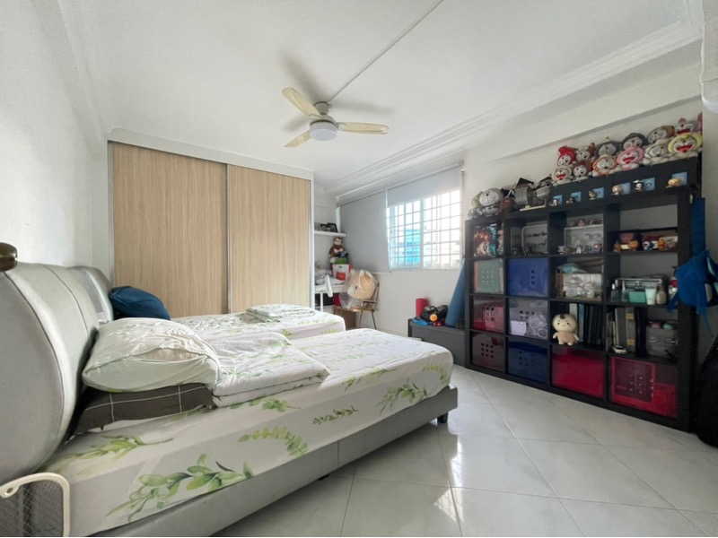 HOUGANG AVE 2 4