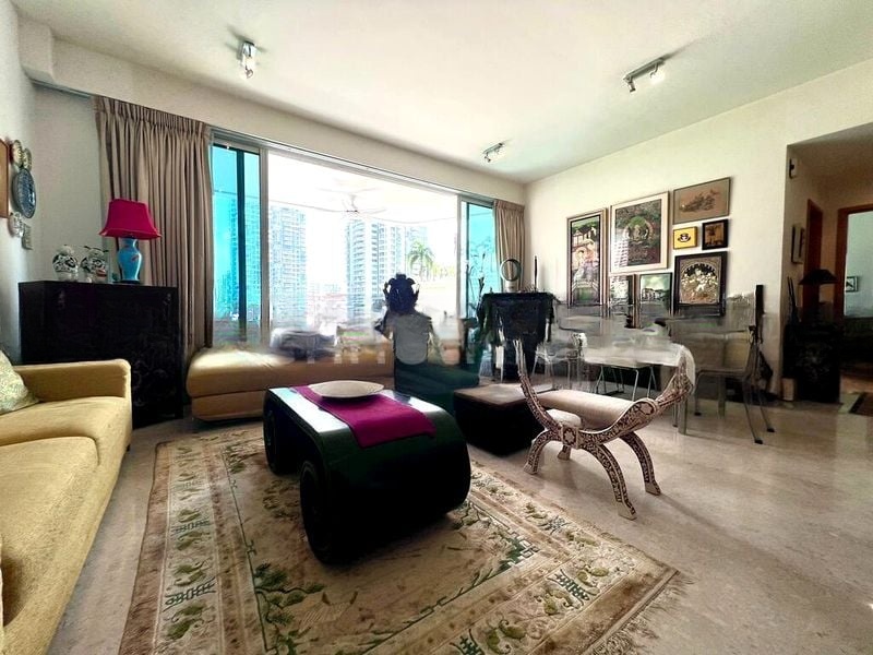 TRIBECA 8