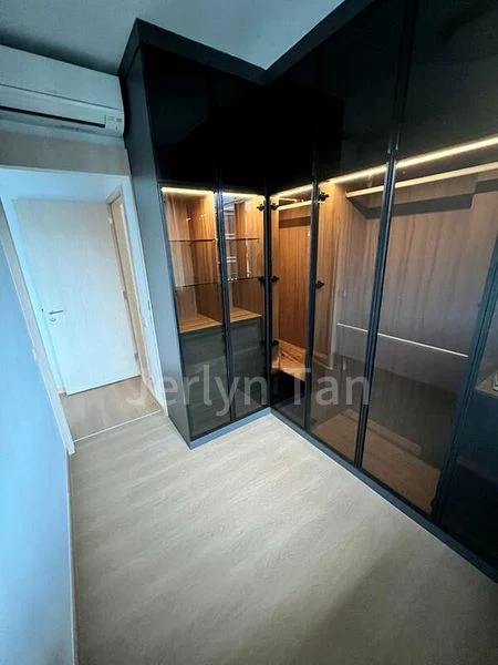 TREASURE AT TAMPINES 6