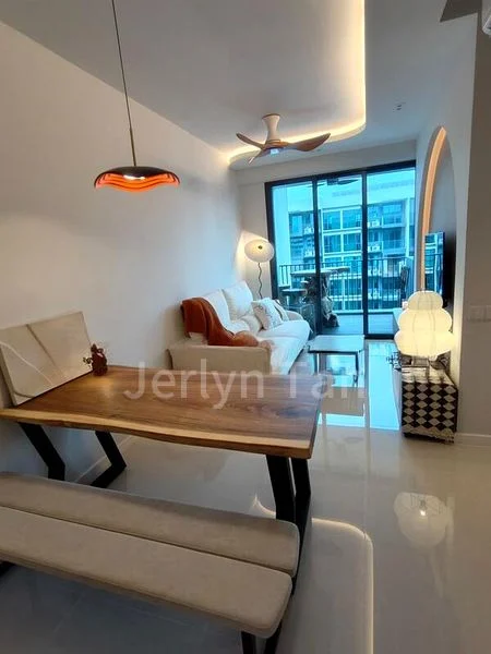 TREASURE AT TAMPINES 11