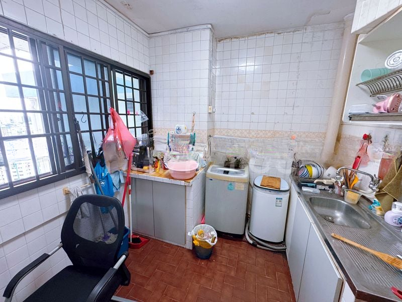 ANG MO KIO AVE 10 13