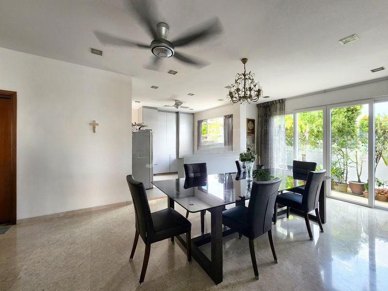 BUKIT LOYANG ESTATE 14