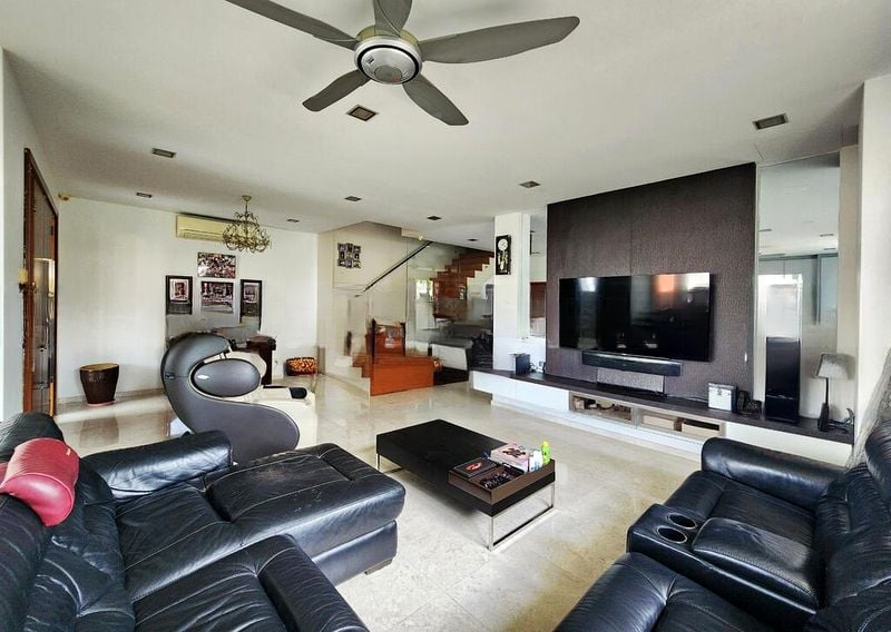 BUKIT LOYANG ESTATE 11