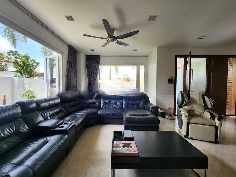 BUKIT LOYANG ESTATE 15