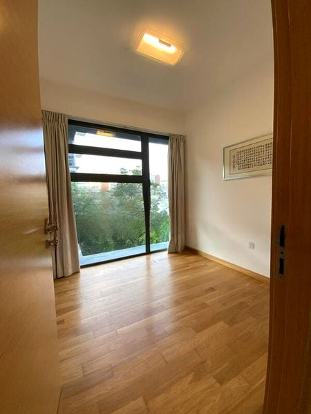 HEDGES PARK CONDOMINIUM 8