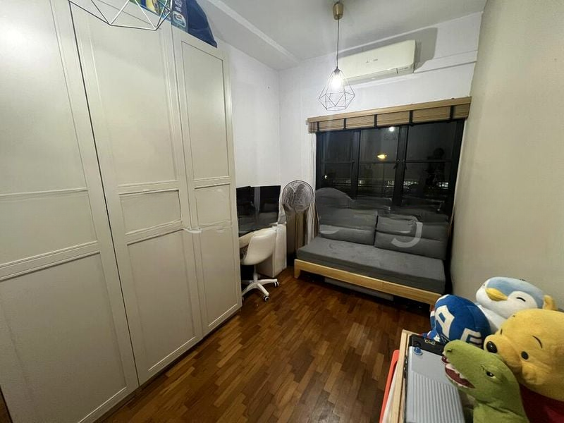 CASTLE LOFT 5