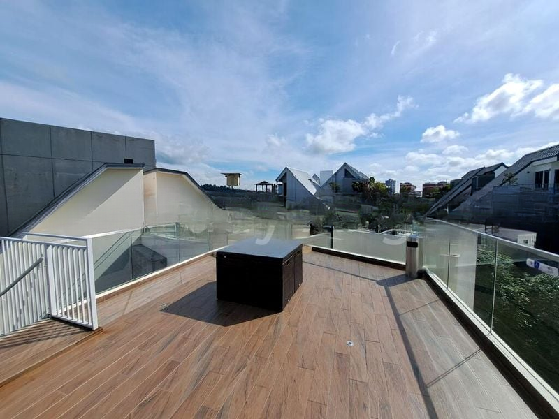 NOTTINGHILL SUITES 8