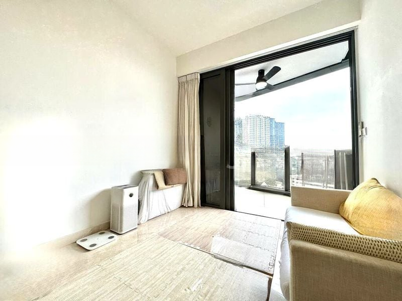 COMMONWEALTH TOWERS 15