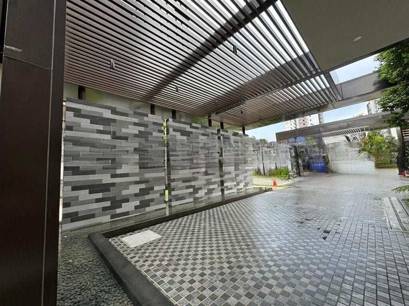 DAIRY FARM RESIDENCES 4