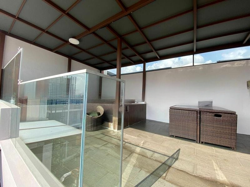 QUBE SUITES 7