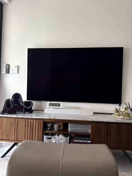 RIVERFRONT RESIDENCES 5