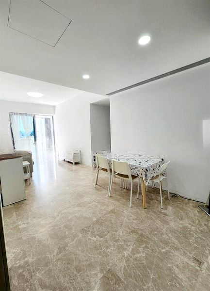 THE REEF AT KING'S DOCK 8