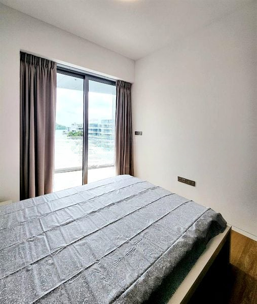 THE REEF AT KING'S DOCK 7