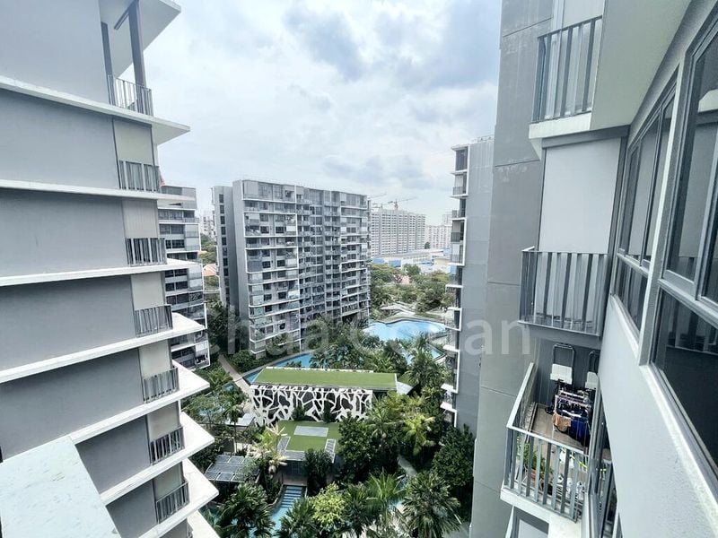 GRANDEUR PARK RESIDENCES 10