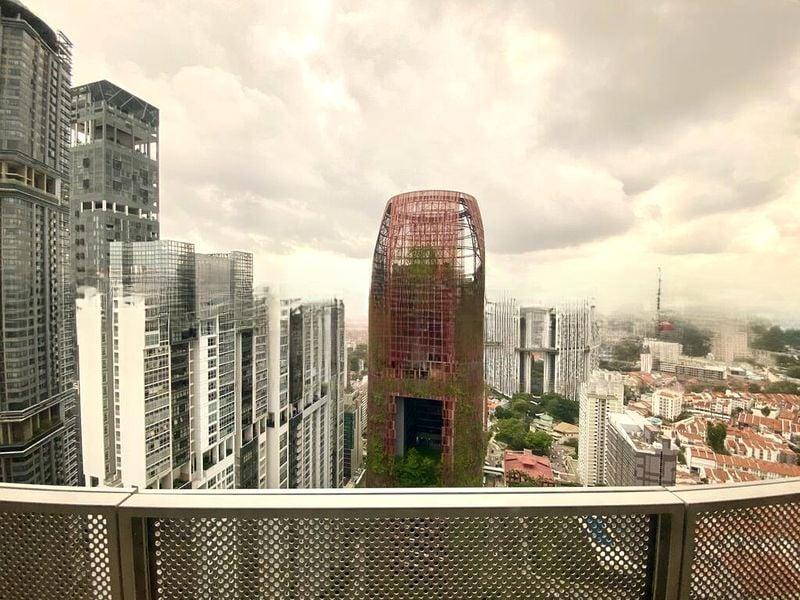 INTERNATIONAL PLAZA 5