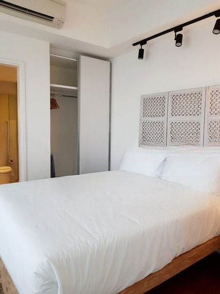 LOTUS AT PAYA LEBAR (EAST WING) 6