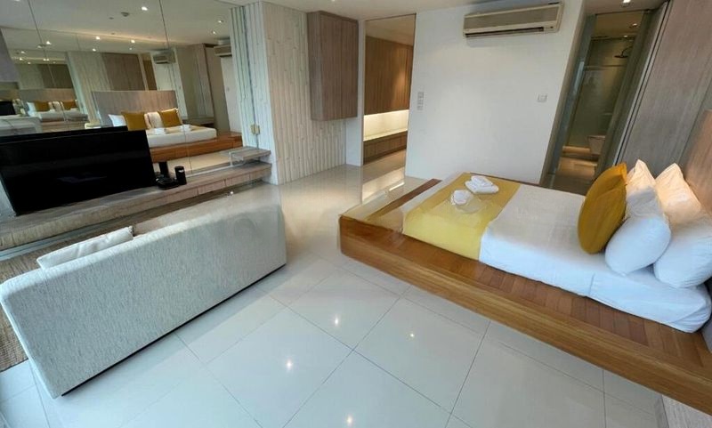 HIGH STREET CENTRE 3