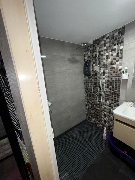 JURONG WEST ST 64 12