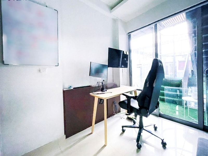 SUITES 28 6