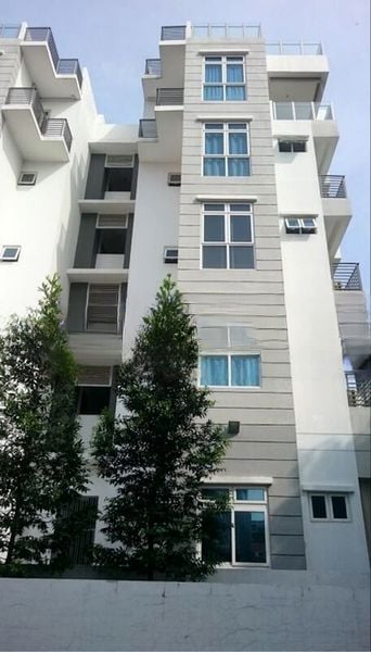 SUITES @ PAYA LEBAR 4