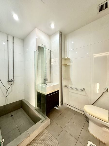 KENT RESIDENCES 13