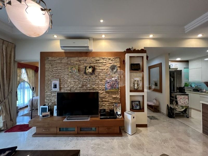 EASTWOOD LODGE 4