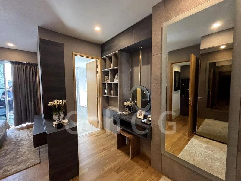 THE PEAK @ CAIRNHILL II 4