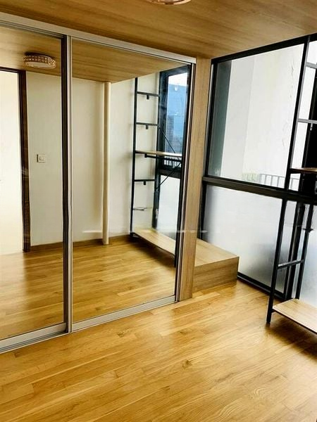 SPOTTISWOODE SUITES 6