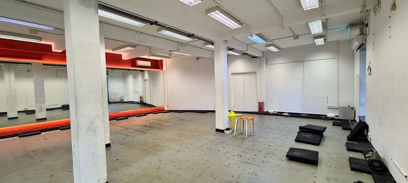 JURONG EAST ST 24 12