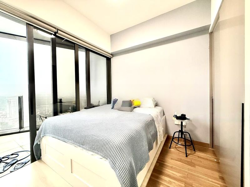 COMMONWEALTH TOWERS 8