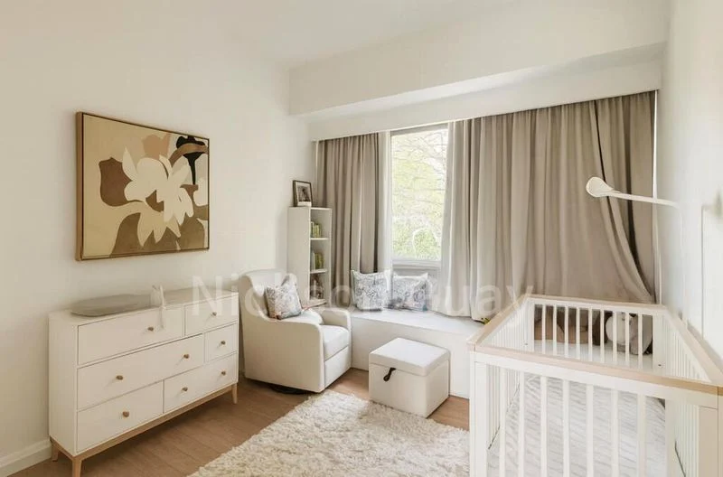 THE HOLLAND COLLECTION 15