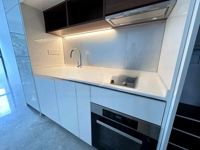 FOURTH AVENUE RESIDENCES 4