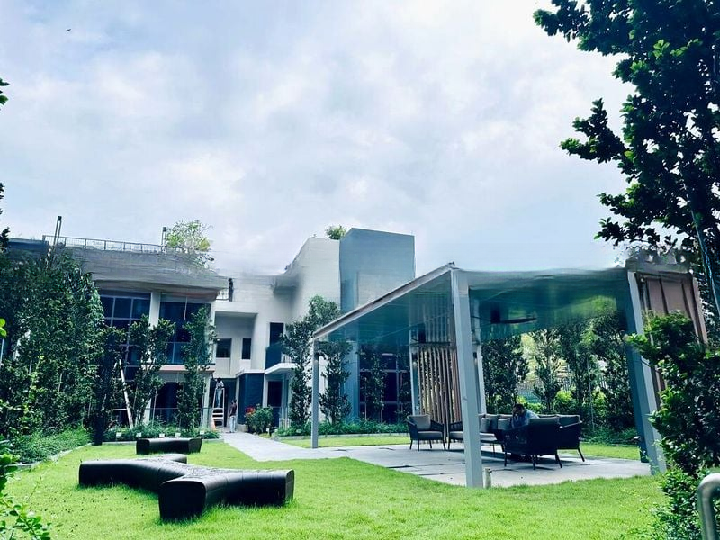 FOURTH AVENUE RESIDENCES 6