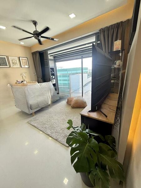 HEDGES PARK CONDOMINIUM 8