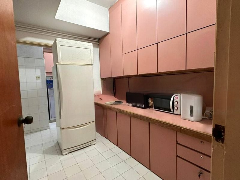 INTERNATIONAL PLAZA 2