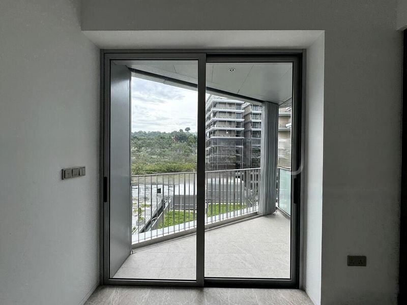 THE REEF AT KING'S DOCK 3