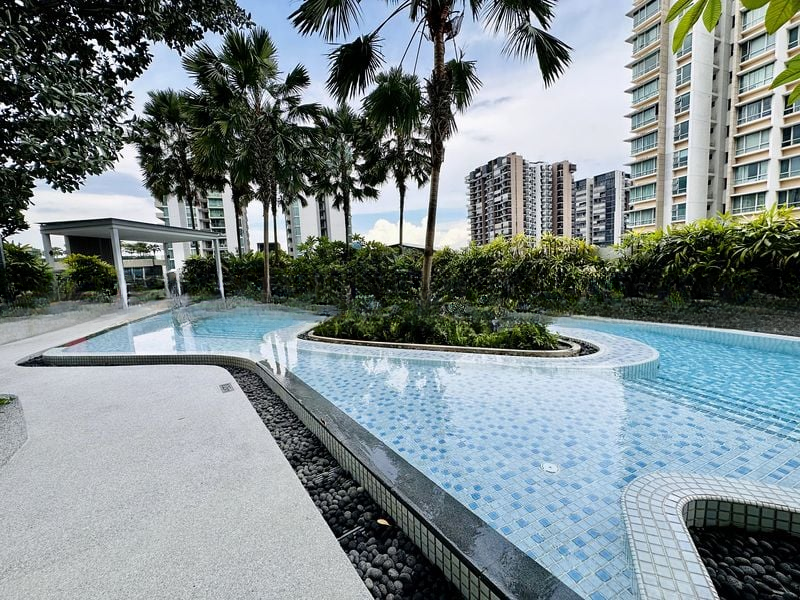 THE POIZ RESIDENCES 11