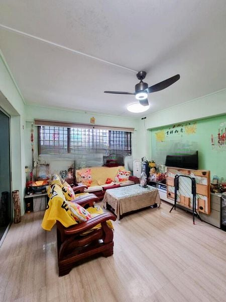 SERANGOON NTH AVE 4 5