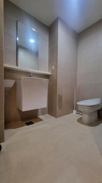 THE MILTONIA RESIDENCES 7