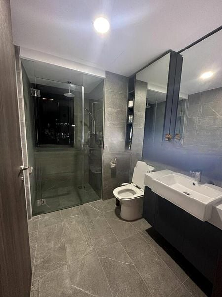 RIVERFRONT RESIDENCES 2