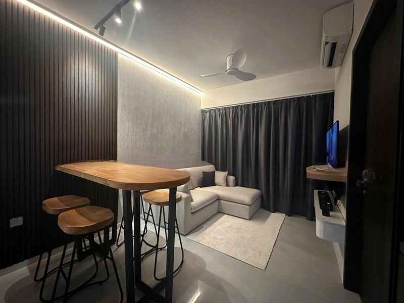 RIVERFRONT RESIDENCES 4