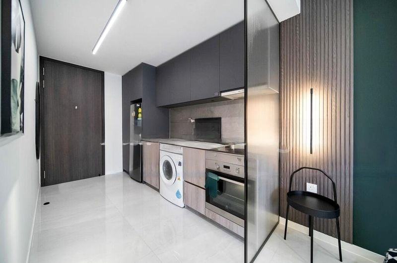 RIVERFRONT RESIDENCES 13