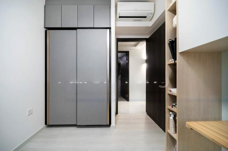 RIVERFRONT RESIDENCES 11