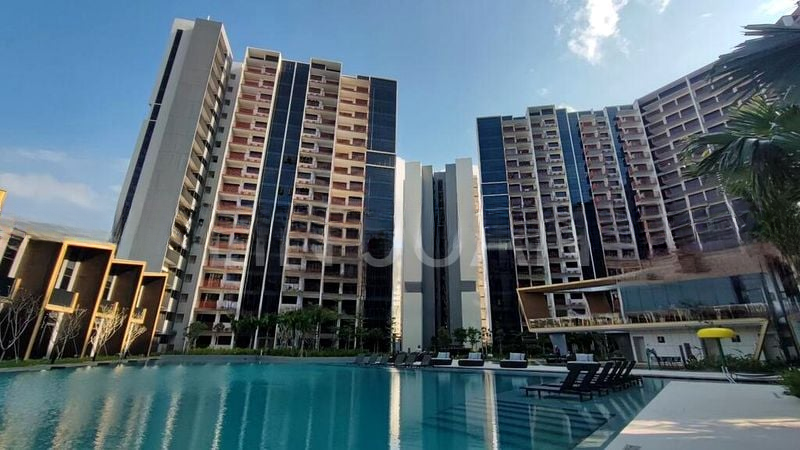 RIVERFRONT RESIDENCES 3